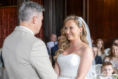 Experienced Wedding Photographer at Coombe Abbey