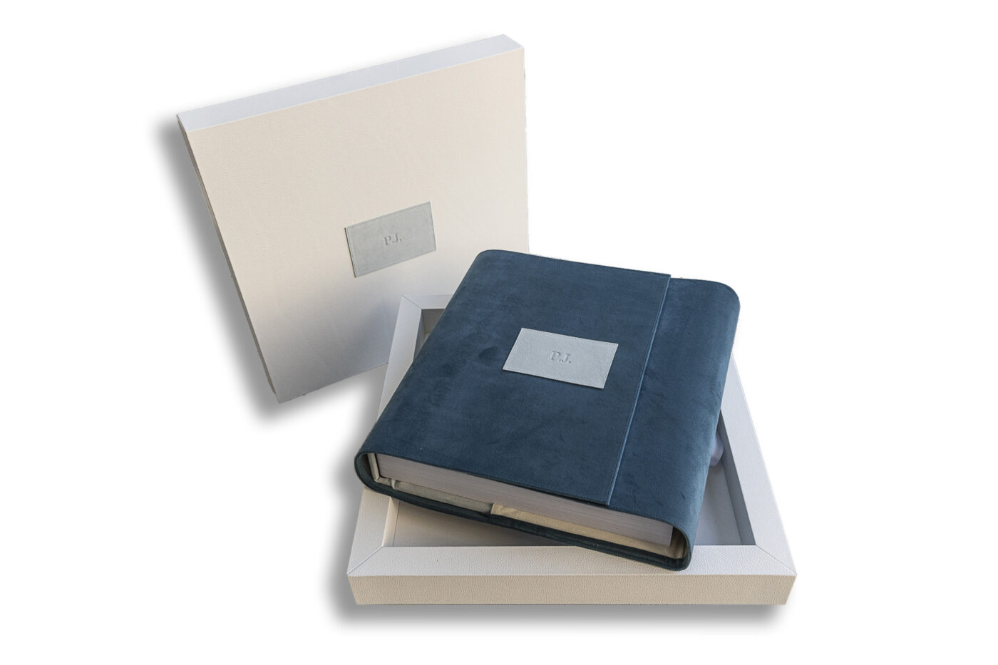 Manor by the Lake-Wedding Album. Image of the new, stylish wedding album design by John Fox.