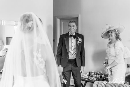 First look from the bride's father.