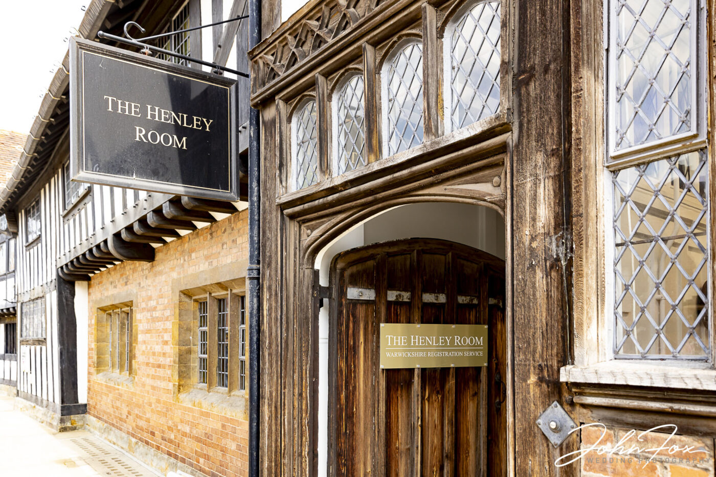 Photography for Both Legal and Celebrant Wedding Ceremonies. The Henley Room in Stratford-upon-Avon, Warwickshire