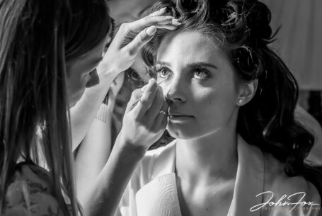 Bridal preparations at the Leicestershire Wedding of Mariia and Oscar. Image by John Fox.