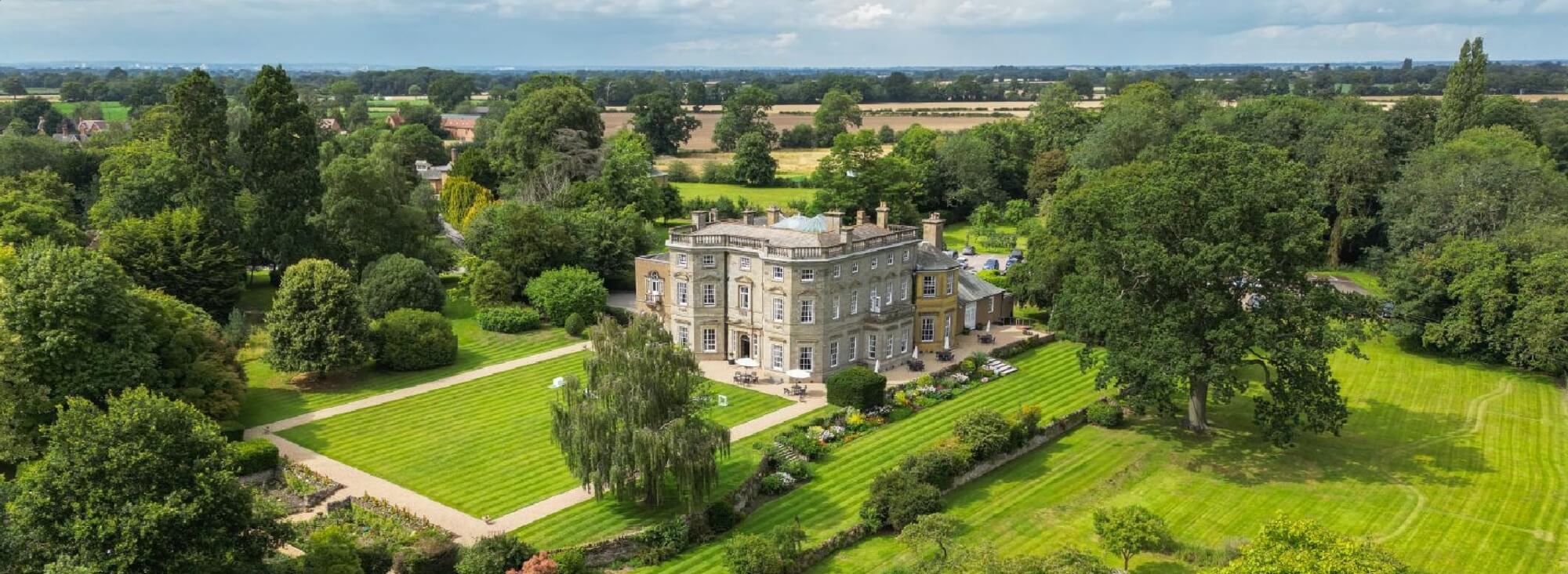 Warwickshire Wedding Photographer at Bourton Hall