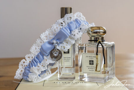 Wedding photographer Oxfordshire at Primrose Hill Farm. Bridal detail image by John Fox.