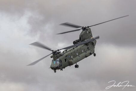 Photographer's Day Off. Boeing CH-47 Chinook Helicopter at RIAT 2025. Image by John Fox.