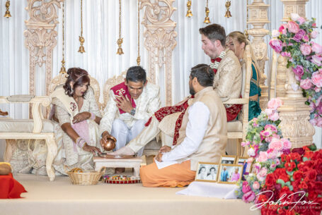 Indian wedding photographer in the Midlands
