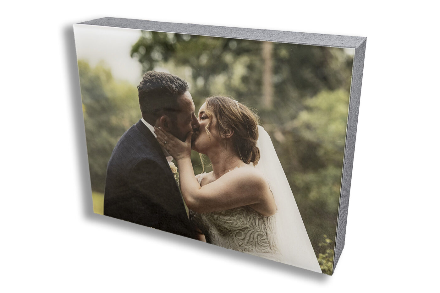 Luxury Italian Graphistudio wedding album designed by John Fox, Leicestershire wedding photography expert