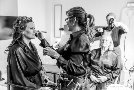 Bride and mum preparing for the wedding at Chelsea Registry Office.