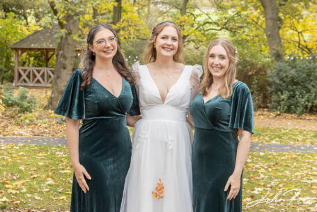 Sophie and her bridesmaids in the grounds at Hothorpe Hall, Northamptonshire