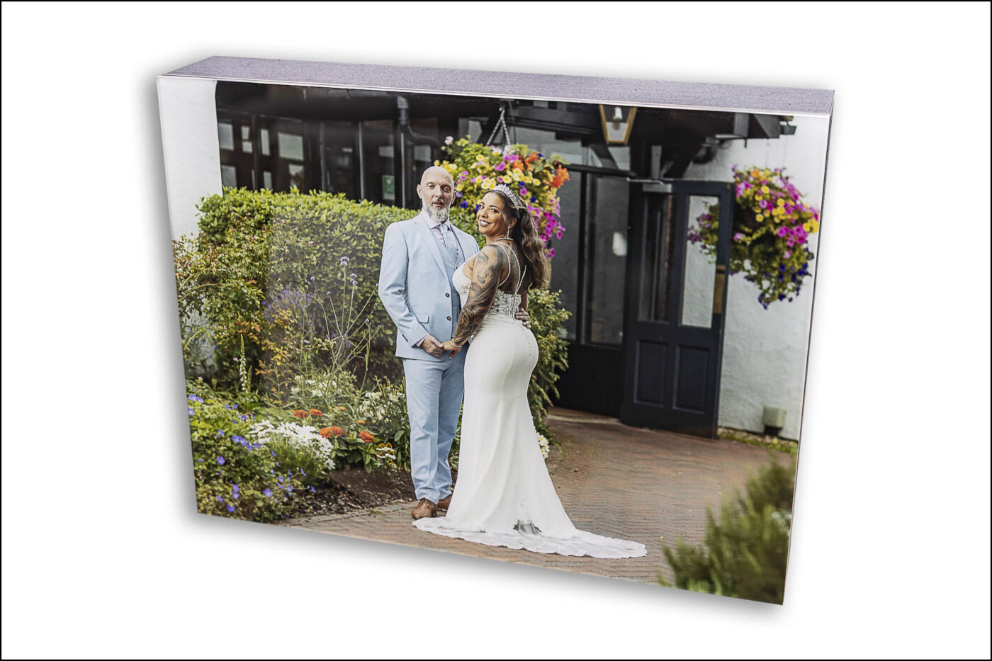 Wedding photography Packages Bedfordshire. Hazel and Chris at The Tithe Barn. Their elegant Wedding Album.