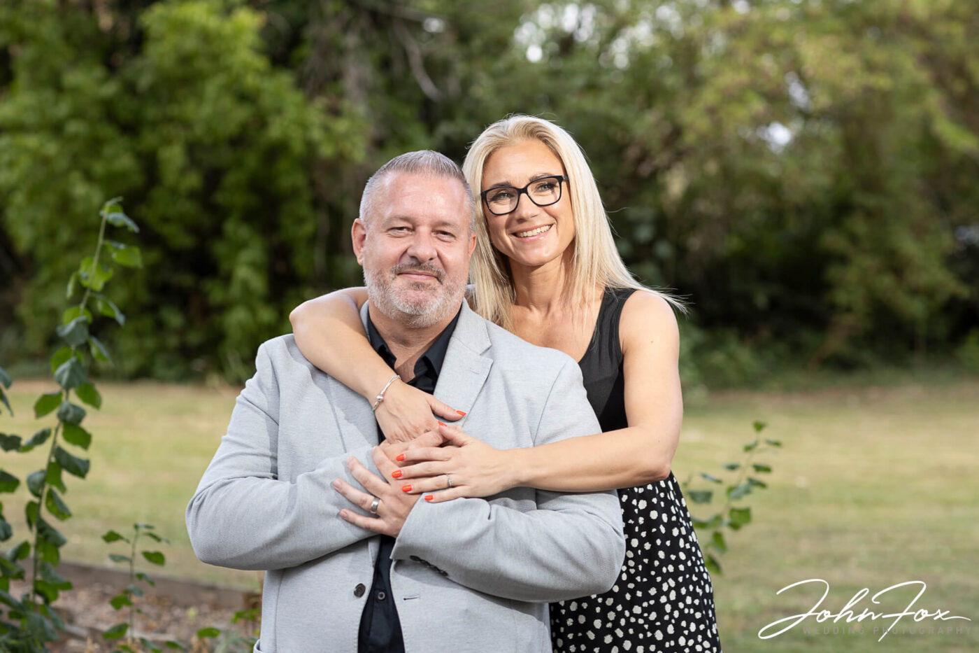 Lynn & Ian’s Pre‑wedding Shoot at The Five Bells Pub in Bedfordshire