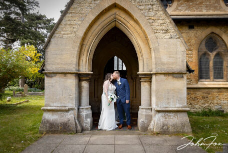 Wedding photographer at Furtho Manor Farm Northamptonshire