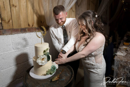 Wedding photographer at Furtho Manor Farm Northamptonshire
